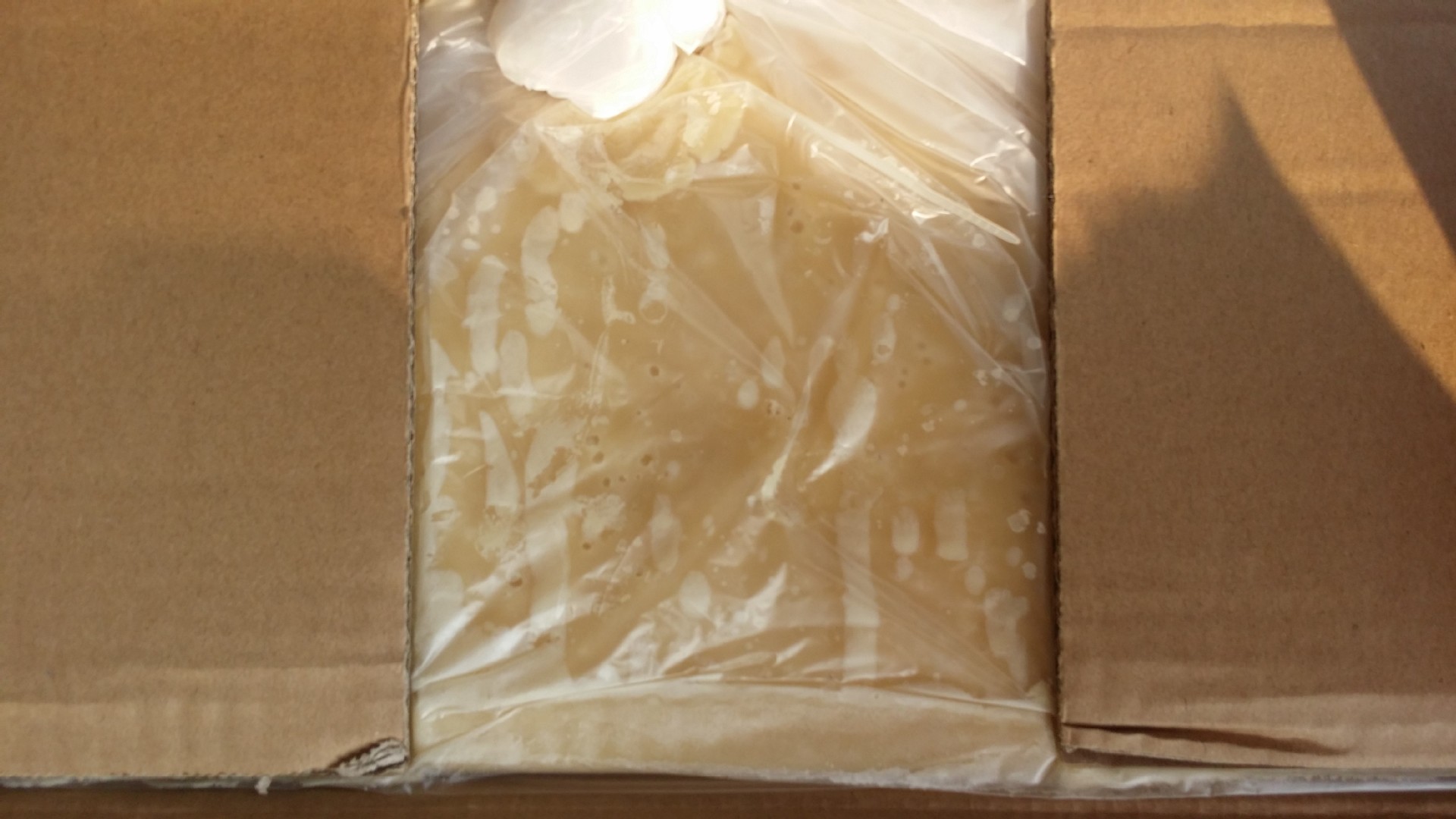 Industrial Grade Refined Butter Lubrication and Polishing Anti-Rust Butter Additive Synthetic Raw Materials