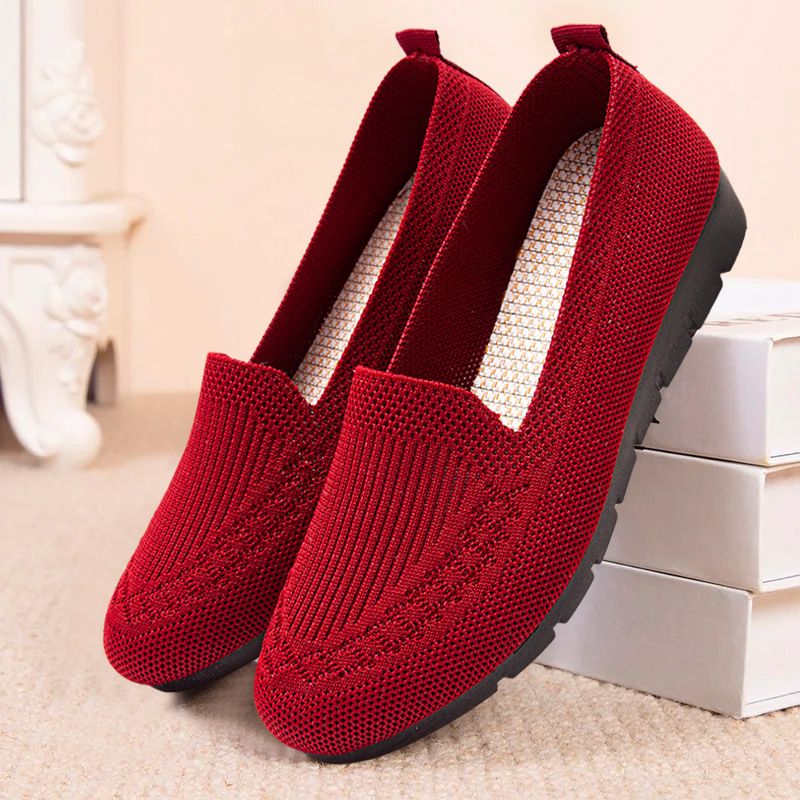 Wholesale flying woven women's shoes new casual comfortable foreign trade women's shoes lightweight soft bottom breathable middle-aged and elderly mother shoes