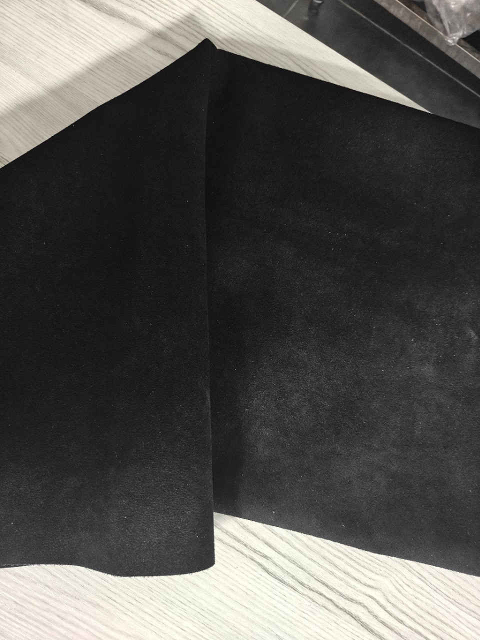 Grade a Pig Leather Shoe Material Top Layer Patch Composite Fabric Pig Leather Top Layer Manufacturer Wholesale and Retail