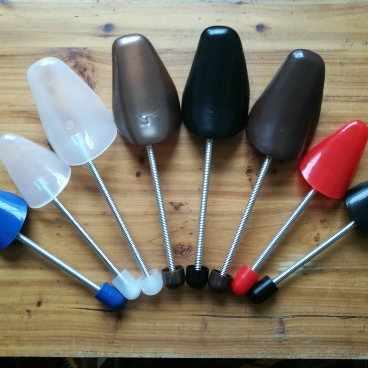 Индивидуальный растяжитель обуви для мужчин и женщин, регулируемый пластиковый растяжитель, для расширения и формирования каблуков и плоской подошвы