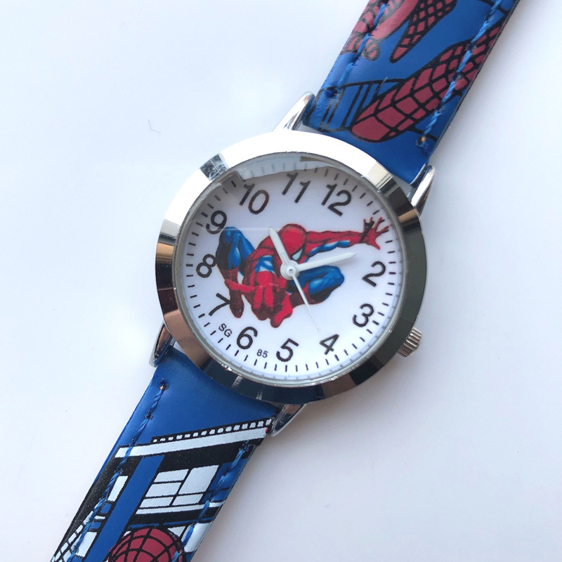 Мультяшные часы для детей с ремешком для мальчиков начальной школы Spider-Man кварцевые часы подарок оптовая доставка
