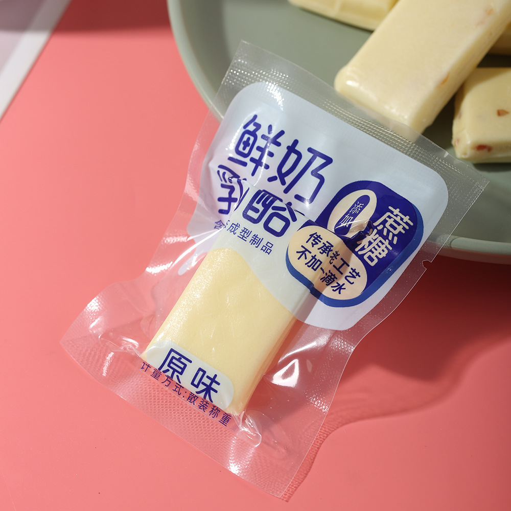 Totem ranch fresh milk cheese sugar-free cheese children's casual snack independent packaging thick cut fresh cheese 500g