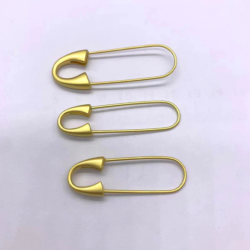 Factory supply diy jewelry accessories light luxury fashion gold color retention pin variety of simple brooch accessories