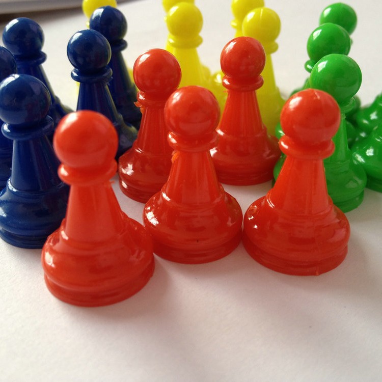 Factory entertainment teaching checkers game chess wholesale supply in stock Youming color hollow plastic checkers