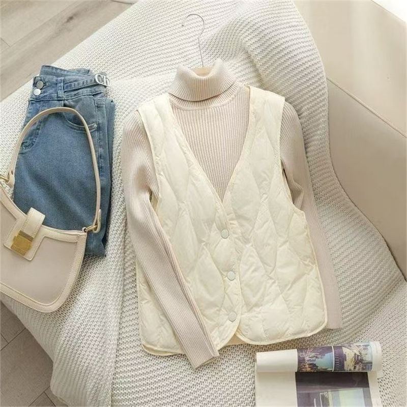Autumn and Winter Women's down Cotton Vest, Light and Close-Fitting Lining, V Neck Waistcoat, Inner Wear, Warm Short Vest