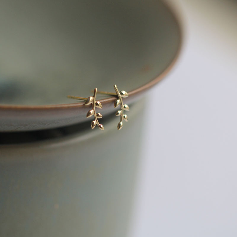 Мини-серьги из чистого 9k золота в виде элегантных листьев, японский и корейский стиль