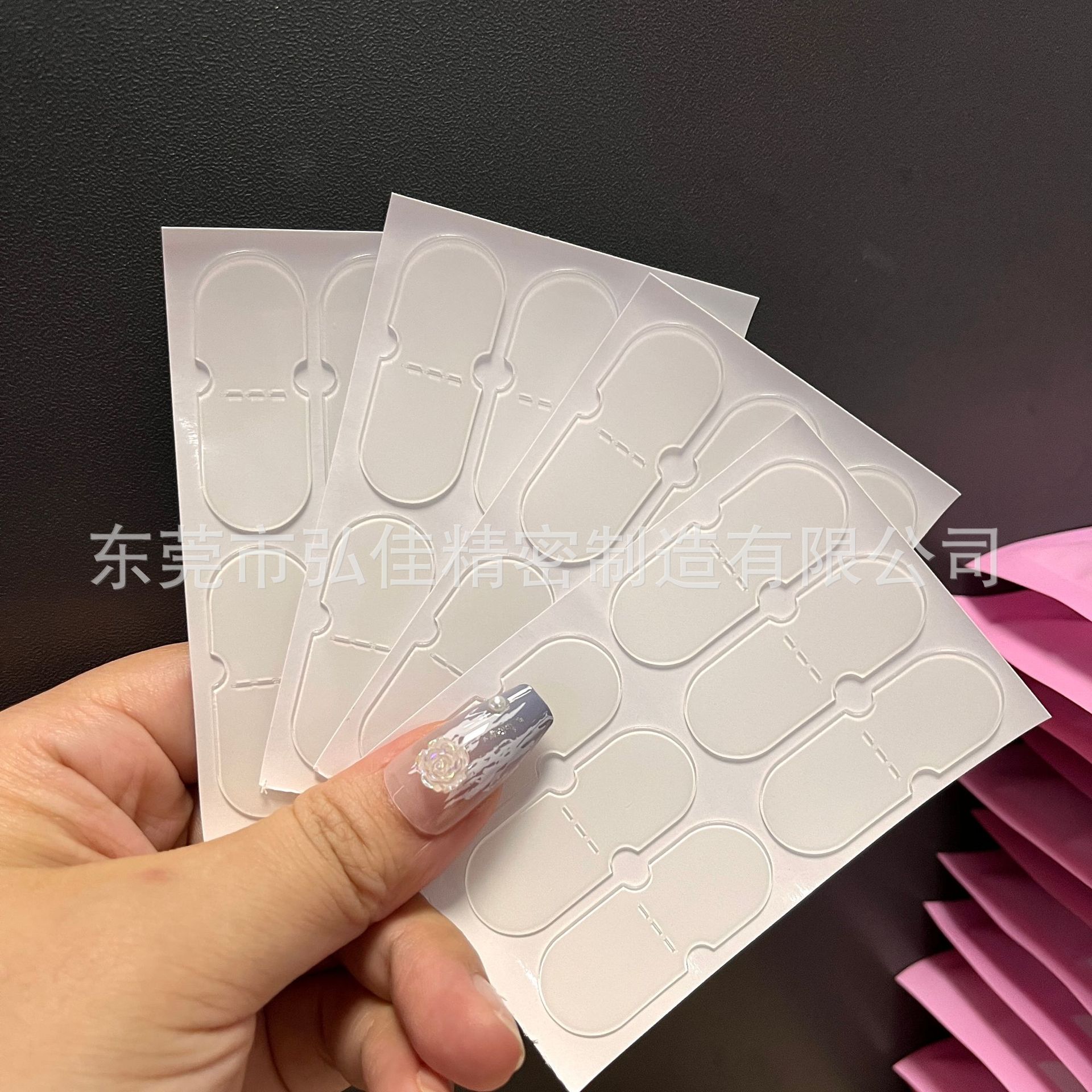 Transparent Dotted Line Elf Ear Patch, Skin-Friendly, High-Viscosity, Good Support, Good Douyin Hot Model, Wholesale Invisible