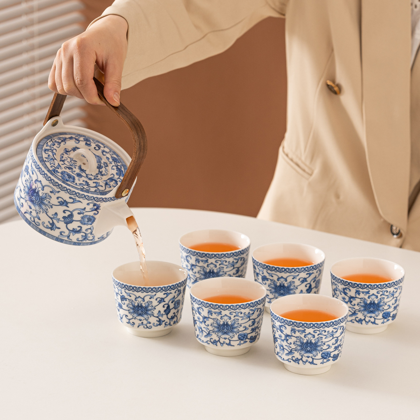 [Twining Lotus] Large-Capacity Teapot, One Pot, Six Cups, Cold Water Kettle, Health Pot Set, Gift Box, Large Teapot