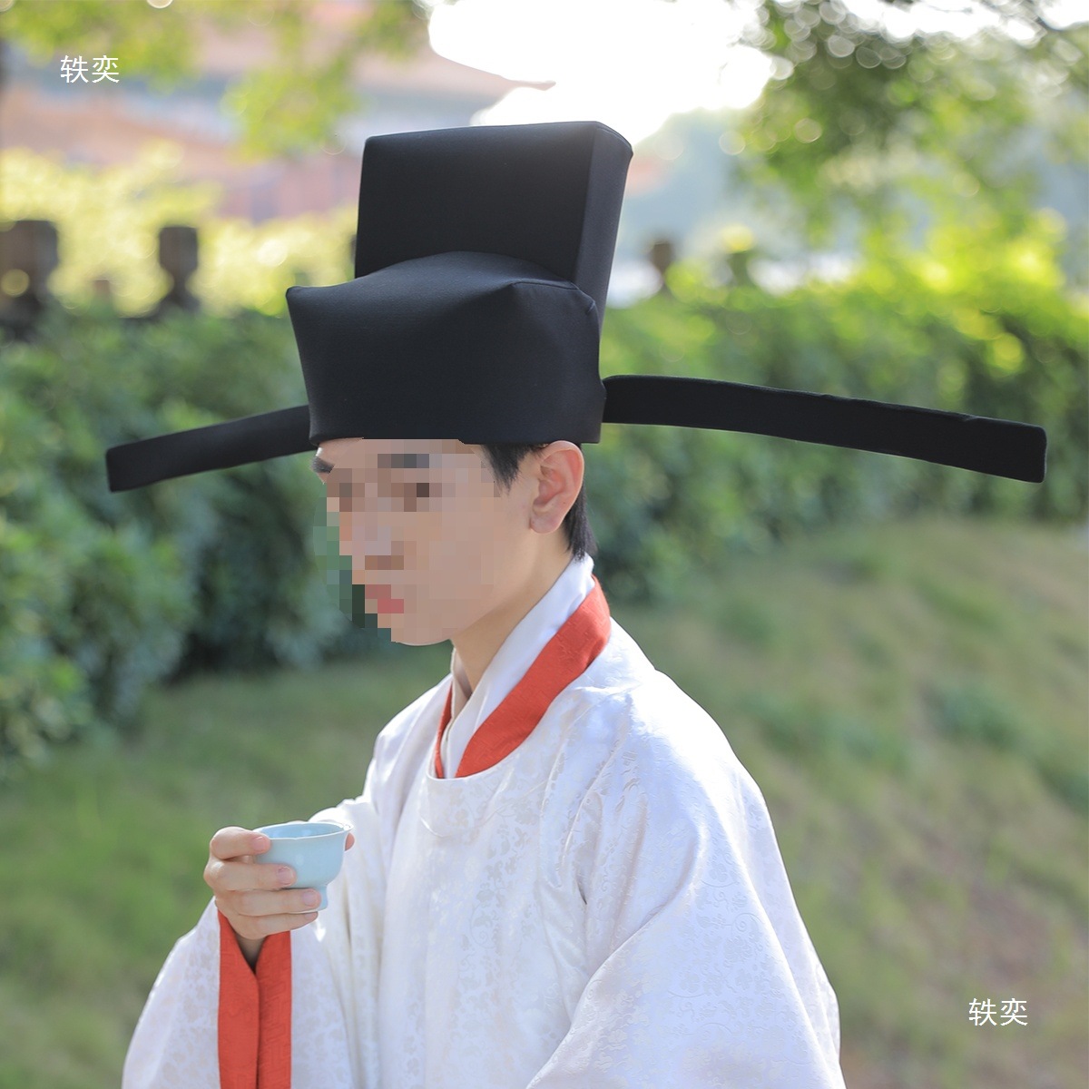 Song Dynasty Spread-Winged Headgear, Wuyi Lane Hanfu, Restored Song Dynasty Hard-Winged Crown Hat, Spread-Footed Headgear, Song Dynasty Hat