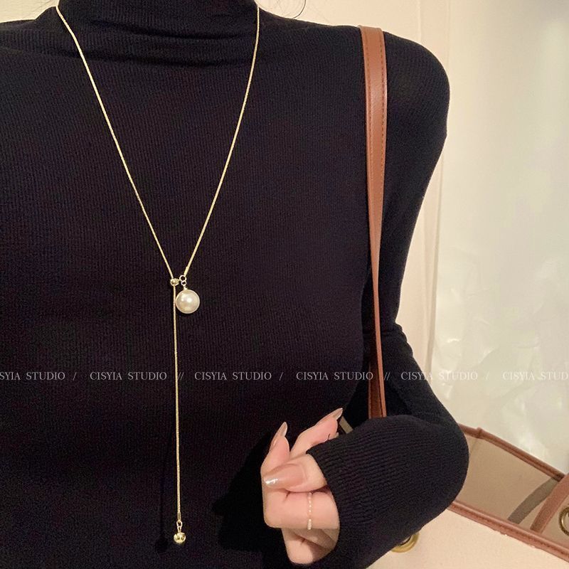 Design adjustable bright pearl necklace light luxury niche clavicle chain female high-grade simple temperament sweater chain