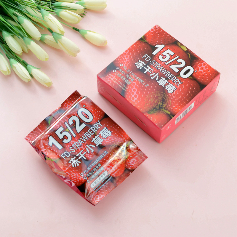 Xi Mu Freeze-dried Strawberry Wedding Full Moon Year Old Accompanying Gift Snacks Red Square Box 12g About 9