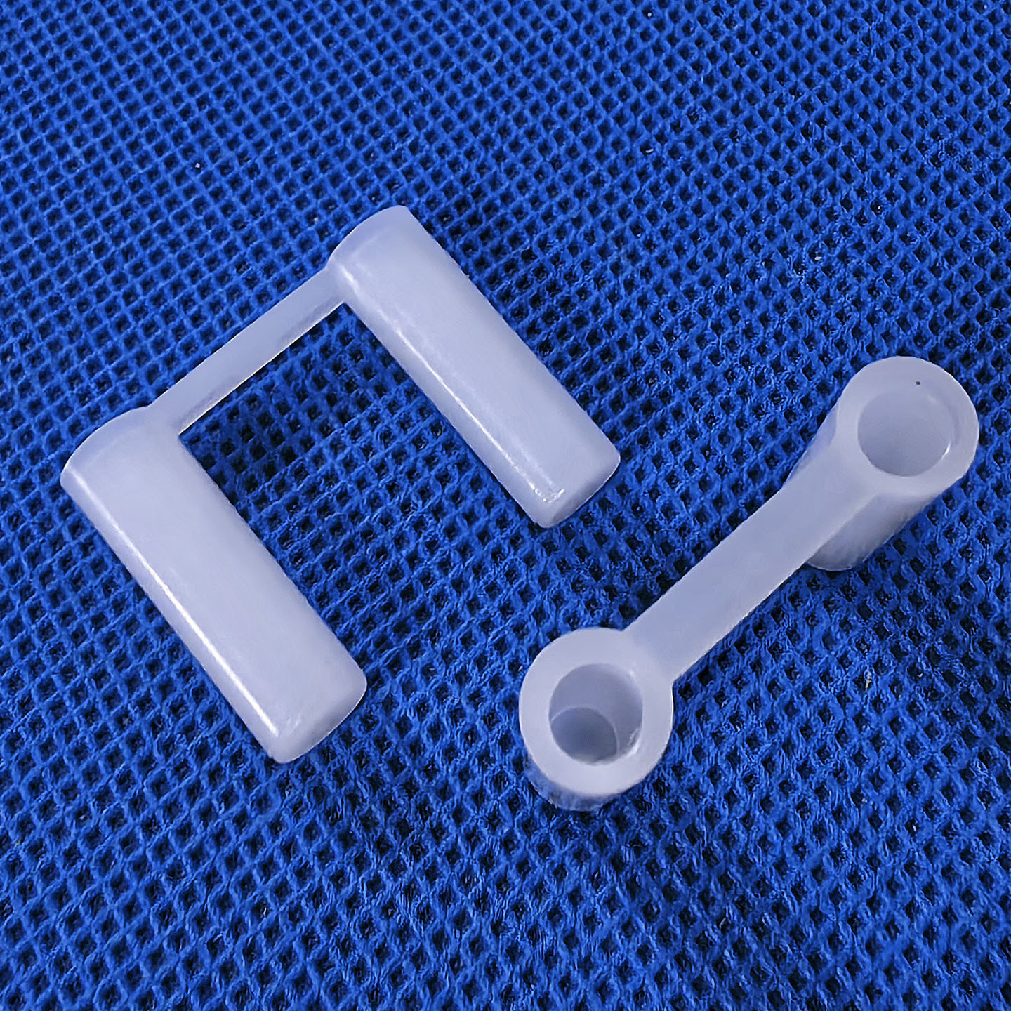 4.0 European gauge sheath 4.8 regulations Korean gauge plug protective sleeve PE plastic bipolar power pin dust cover