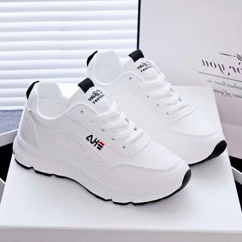 Cross-Border White Shoes Flats Daddy Shoes for Women 2026 Spring New Hong Kong Style Versatile Student White Casual Sports Shoes