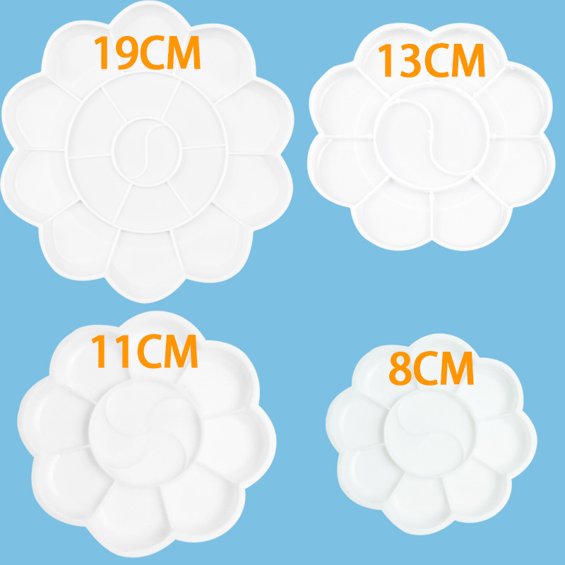Factory Direct Supply of Plastic Plum Blossom-Shaped Coloring Supplies, 4-Hole, 7-Hole, 10-Hole Round Palettes, Small Foot-Shaped Palettes Wholesale