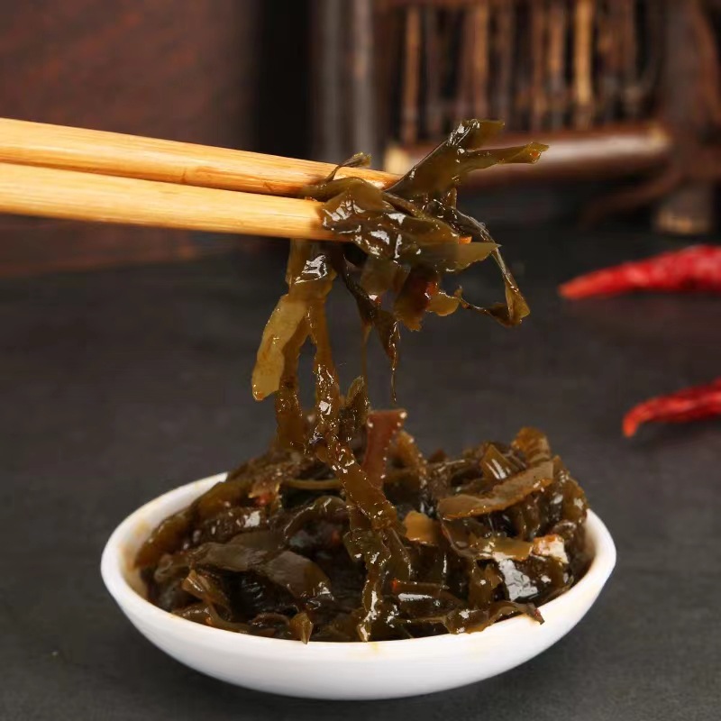 Qiao flat pole shredded seaweed 8090 s childhood nostalgic snacks ready-to-eat spicy snacks spicy food pickles