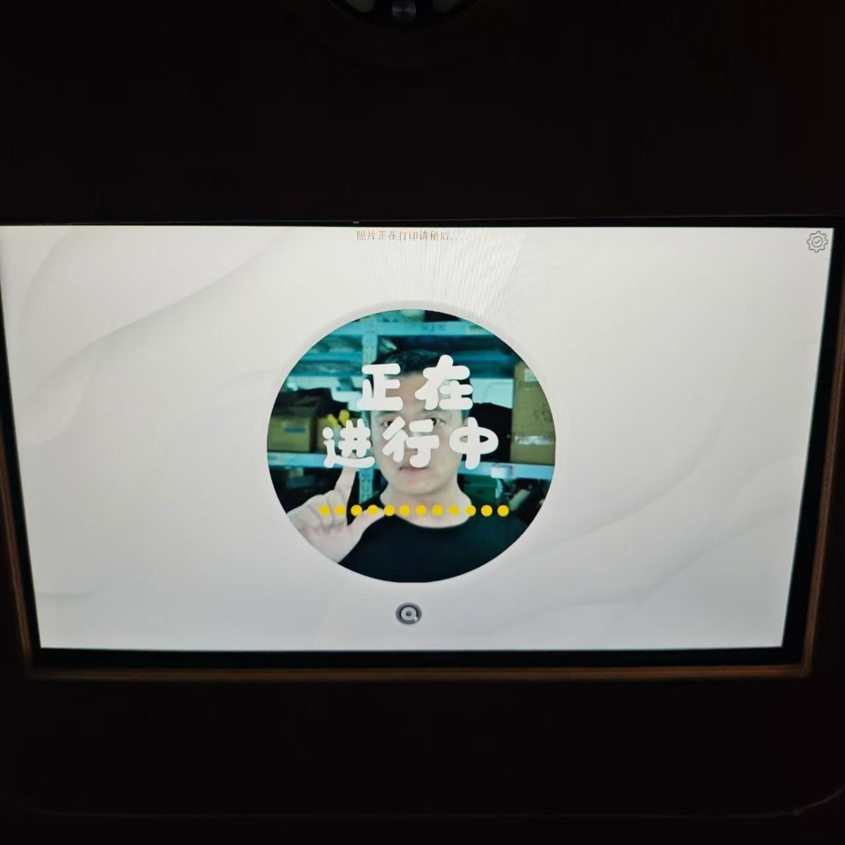 Ai Badge Printing Ai Commemorative Medal Photo Machine Raster Painting Event Creative Interactive Device for Sale and Rental Display