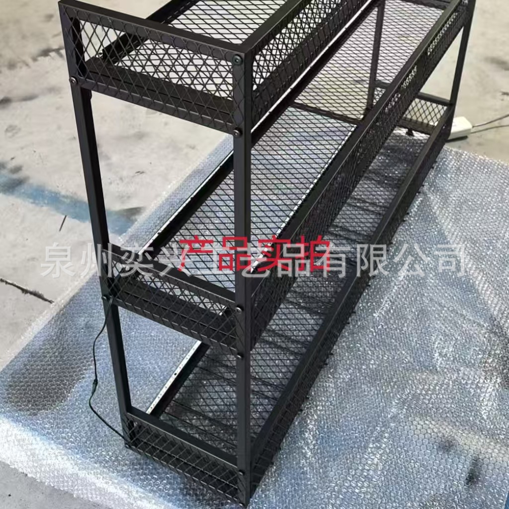 Wall-Mounted Red Wine Display Rack Bar Restaurant Wine Bottle Storage Rack with Light Export Disassembly Model