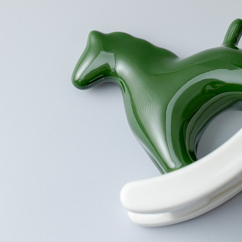 简约创意陶瓷摇摇马家居摆件房间茶几书房书桌卧室电视柜软装饰品