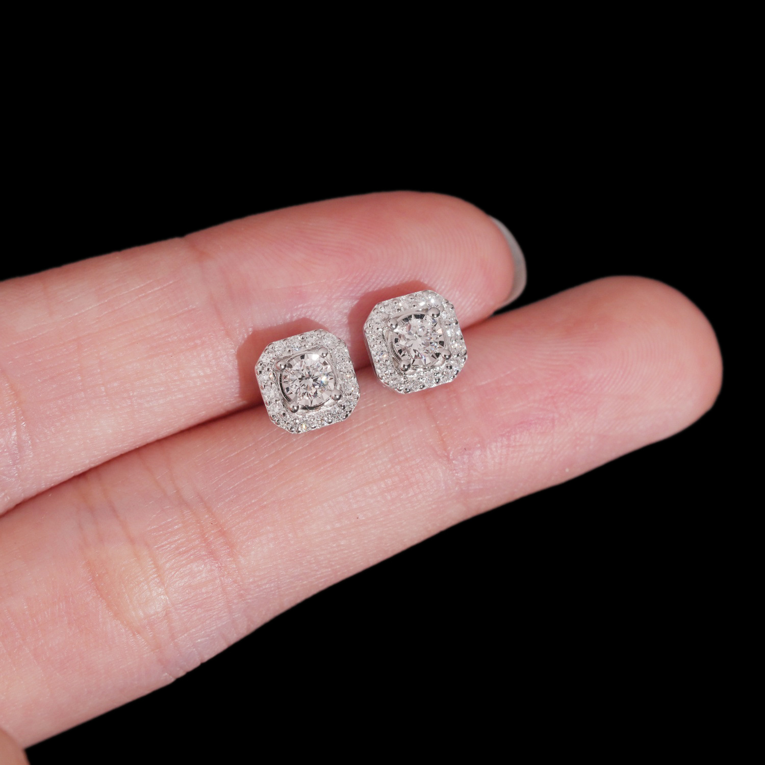 European and American Fashion 7mm Niche Earrings S925 Silver Inlaid Laboratory-Grown Diamond Hip-Hop Jewelry 1754 Personalized New Style