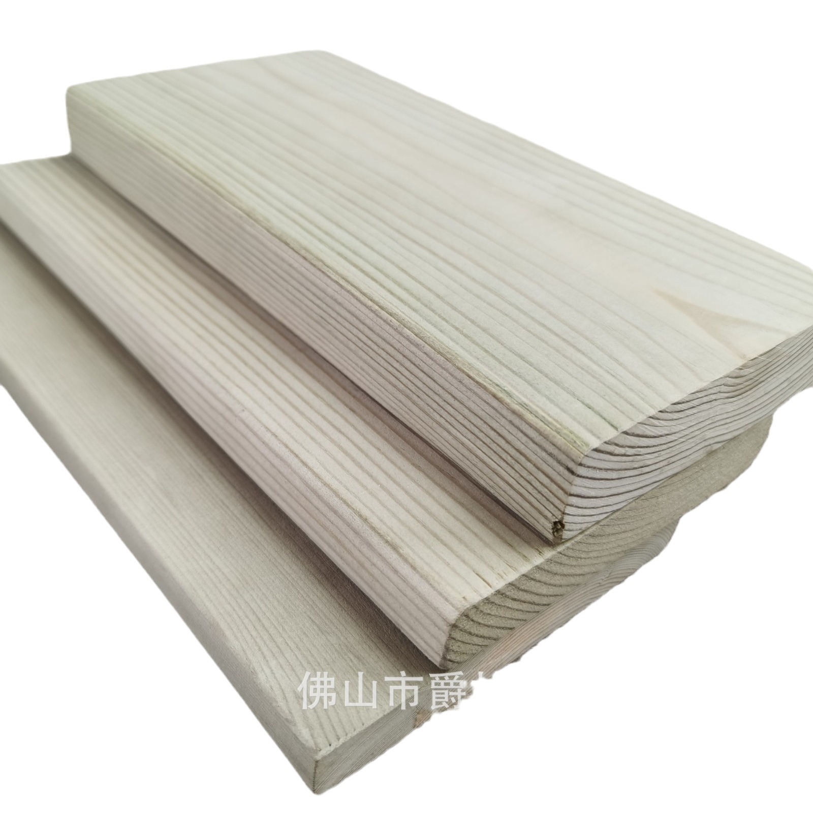 Guangdong courtyard anticorrosive wood board fence Finnish wood outdoor anticorrosive wood strip balcony floor garden anticorrosive wood wholesale