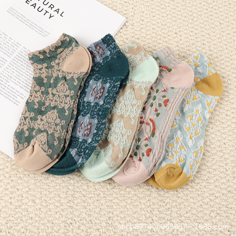 Women's Short Socks Trendy Breathable Low-Cut Retro Style Ankle Socks