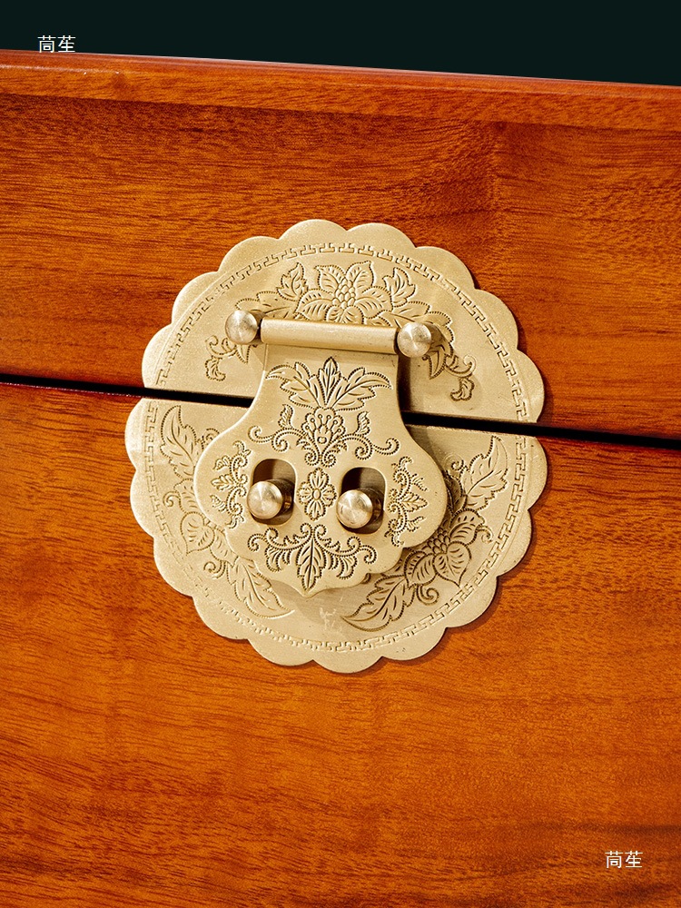 Large Solid Camphor Wood Storage Box for Wedding, Calligraphy, and Painting, Dowry, and Wedding Clothing with Lock