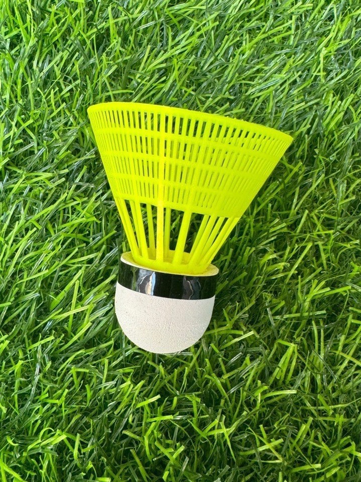 1 Yuan for One Fast Ball Nylon Ball