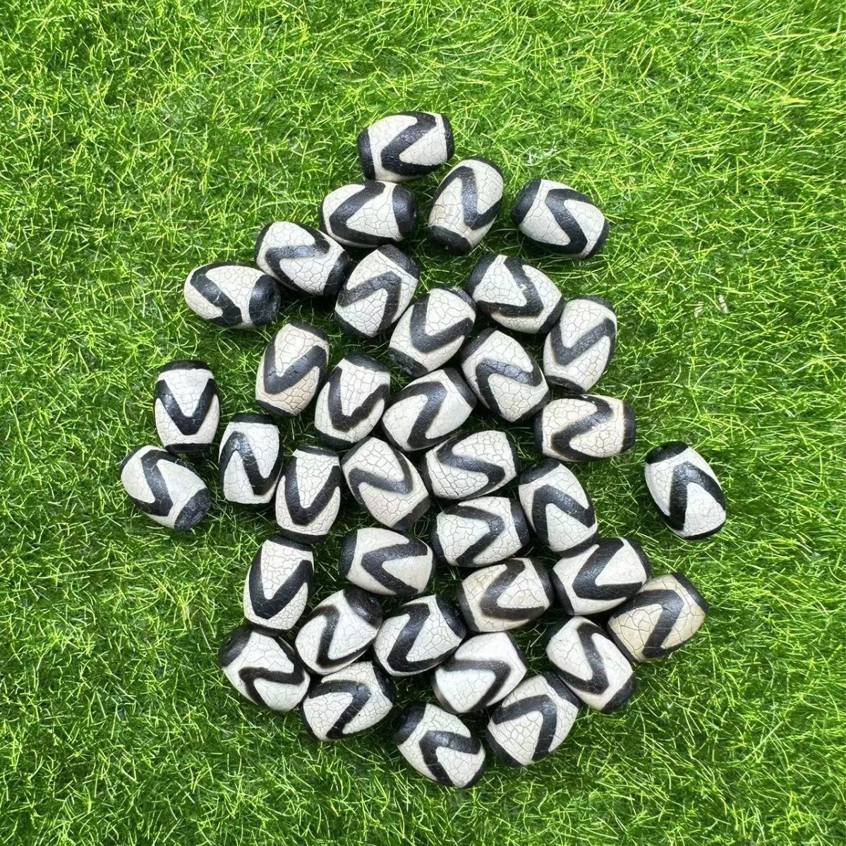Dzi Beads Wholesale Natural Agate Xizang Black and White Tiger Tooth Accessories Loose Beads Buddha Beads Bodhi Semi-Finished Black Agate