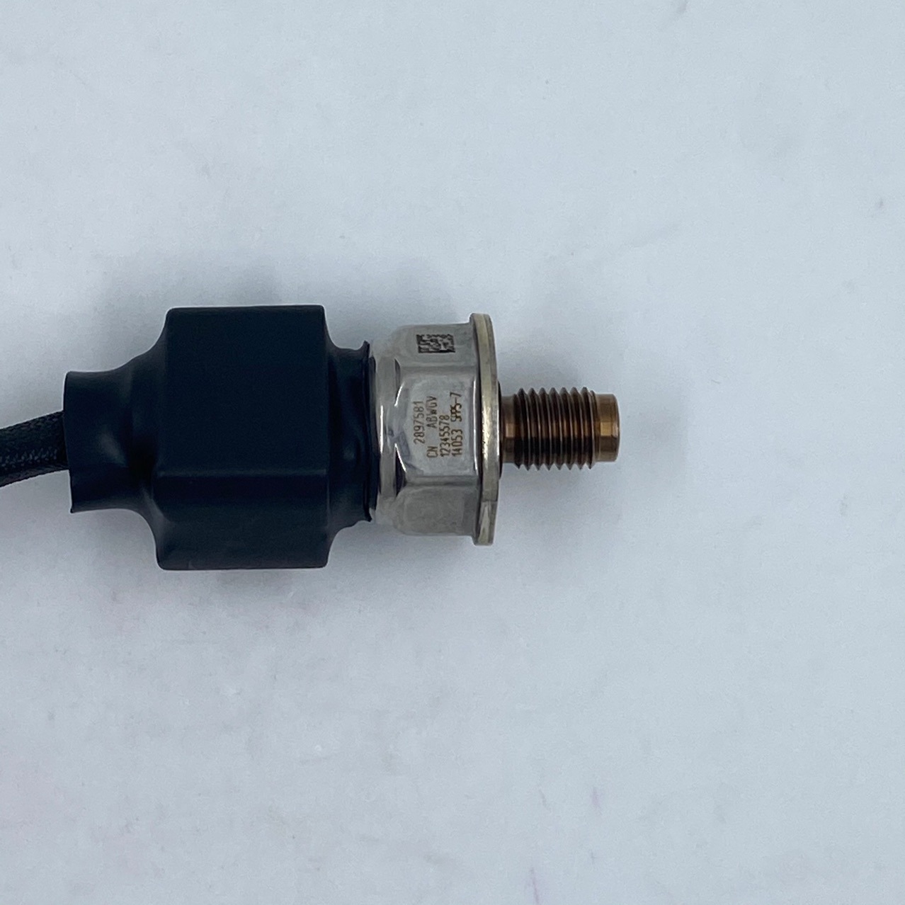 Supply Common Rail Pressure Sensor for Cummins Engineering Machinery Engine 2897581