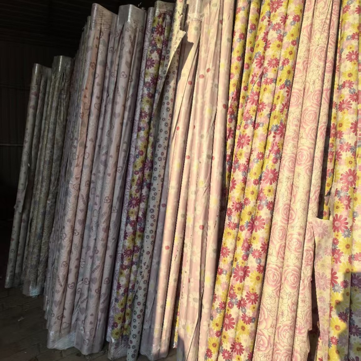 Processing and Customizing Green High Borosilicate Glass Tube Raw Materials. Custom-Made High-Temperature Resistant Glass in Various Specifications According to Drawings and Samples