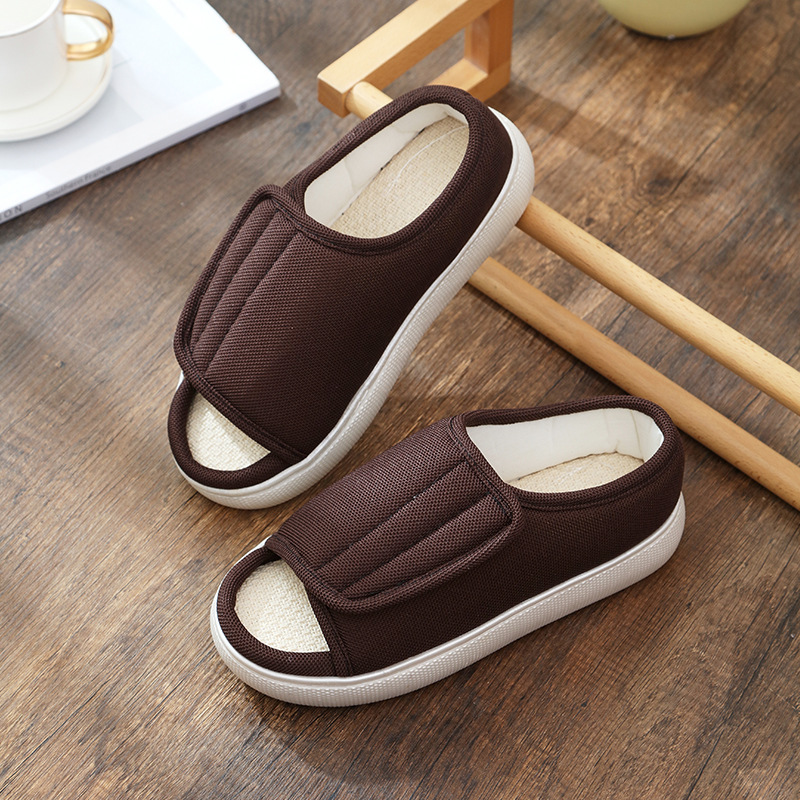 Special shoes for swollen feet instep high thumb valgus toe injury easy to put on and take off plus size non-slip sandals for the elderly swollen feet