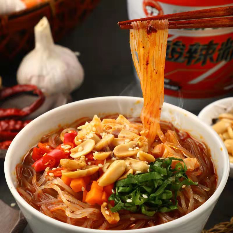 [free shipping] ethnic classic hot and sour powder barrel instant noodles food snacks instant food vermicelli instant food
