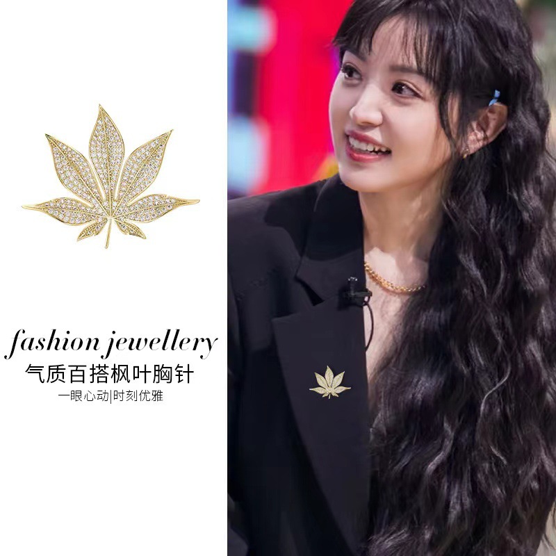 Unique design pearl love brooch 2024 new fashion autumn and winter corsage South Korea women's delicate pin accessories