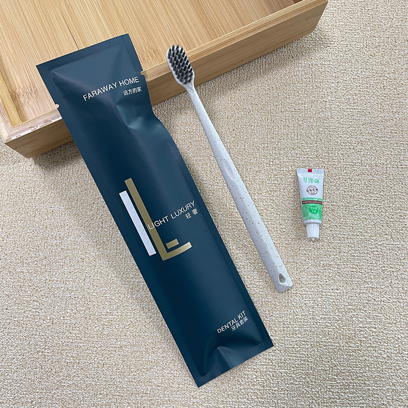 Manufacturer Wholesale Disposable Toothbrushes, Hotel, B&B and Club Special Disposable Comb Shaving Set