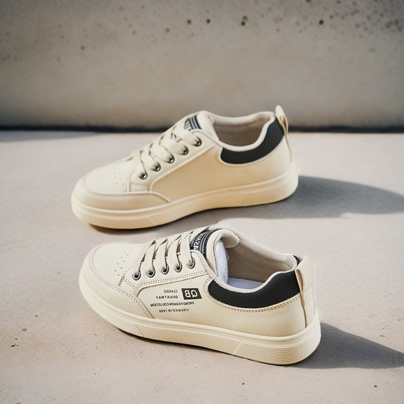 2025 Весна белые кроссовки новый корейский стиль модные женские кроссовки для студентов повседневные