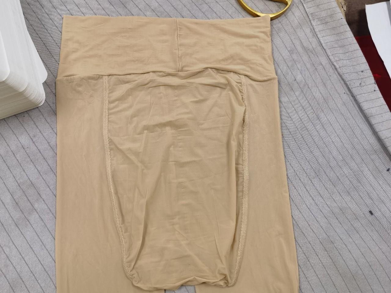 New Glossy Open-Crotch Horse Oil Socks Ultra-Fine Thin Black Silk Sexy Pure Desire Style Pearlescent Aurora Pantyhose