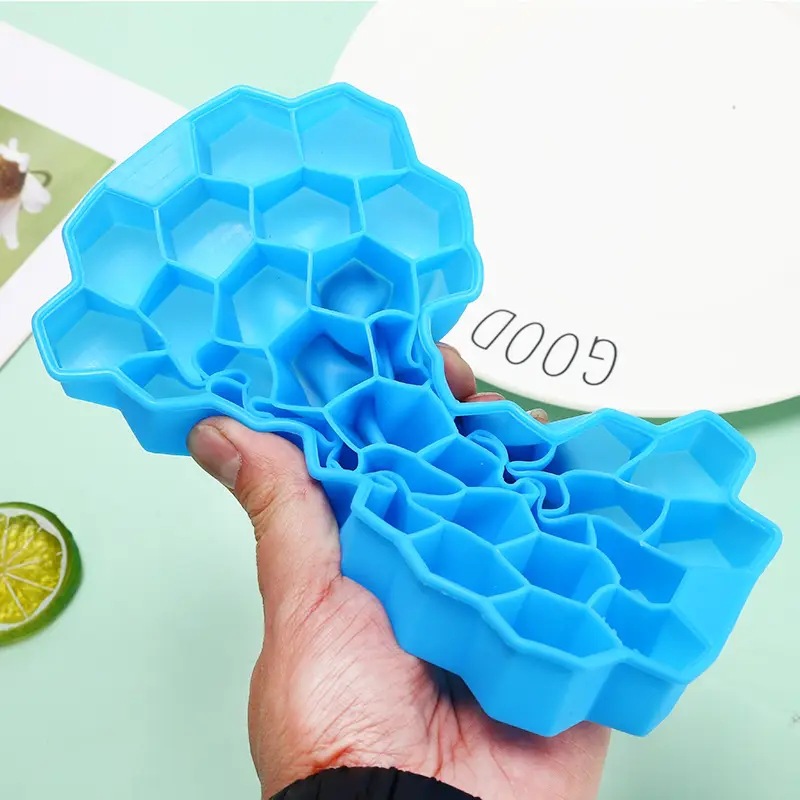 Cross-Border Silicone Ice Tray Molds Are Easy to Release, Refrigerator Quick-Frozen, Quick-Out Ice, Household Ice Making Film, Honeycomb Ice Tray