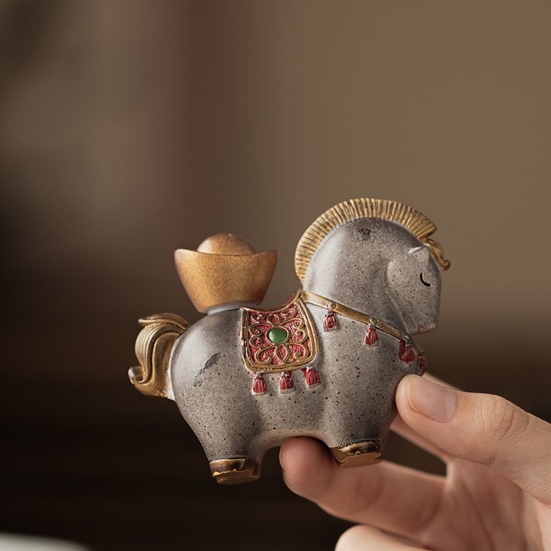 Color-Changing Tea Pet Ornaments, Chinese-Style Fortune-Attracting Tang Horse Tea Table, Tea Set, Tea Tray Accessories, High-Quality Tea Pets