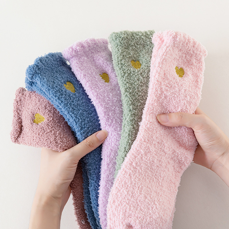 Cross-Border Autumn and Winter New Coral Velvet Socks Thickeneded Floor Socks Japanese Style Embroidered Heart Home Socks Warm Sleep Socks