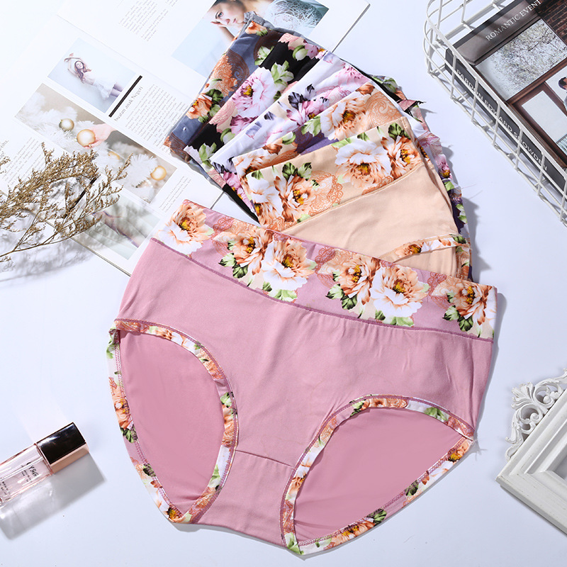 Русские трусики большого размера однотонные с цветочным принтом сексуальные красивые ягодицы импортные плюс размер высокие трусики