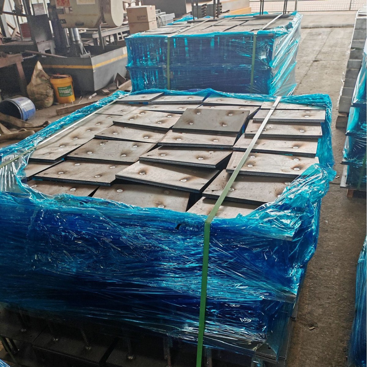 Обработка анкерных болтов Фошань, лазерная резка и сварка встраиваемых частей, индивидуальная обработка