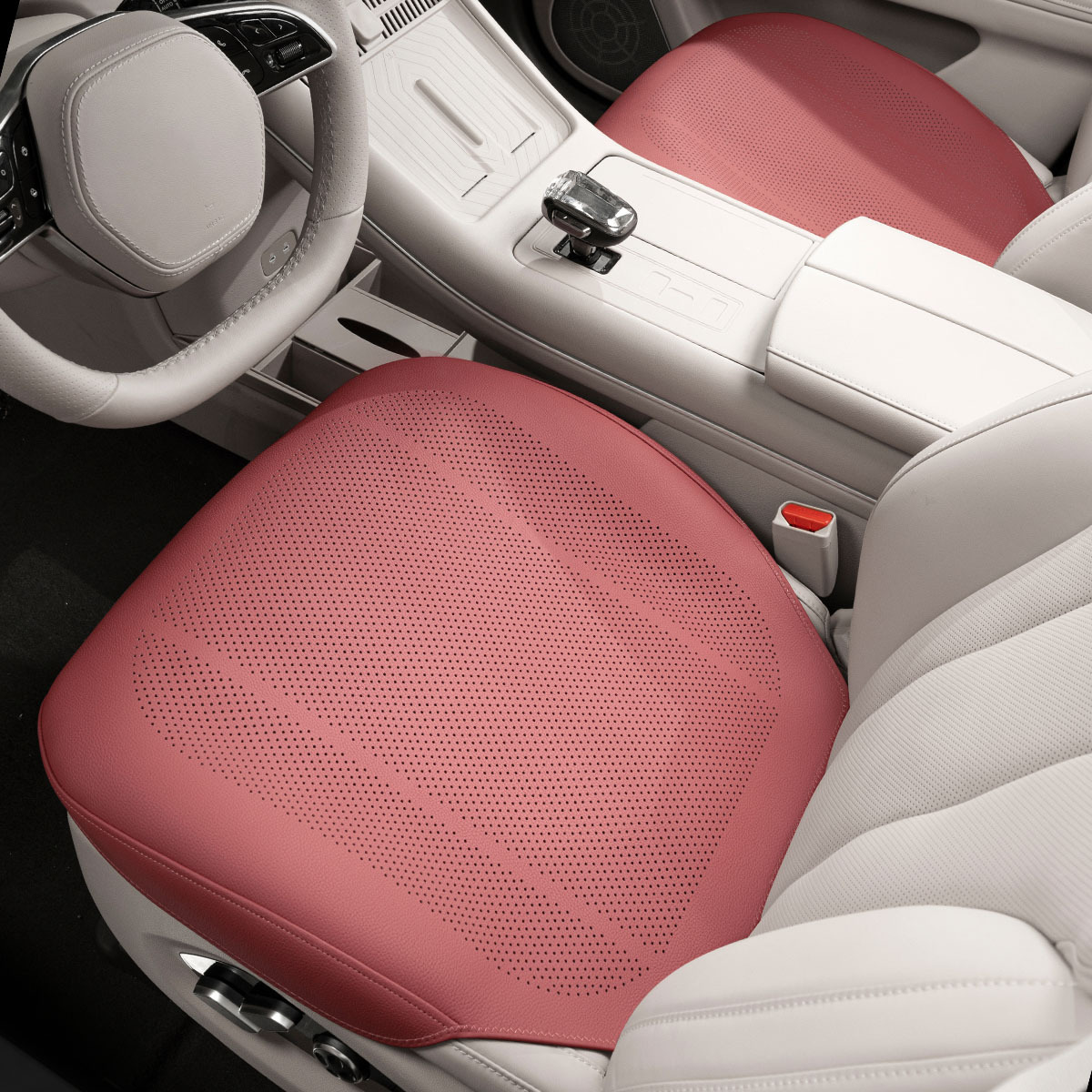 2025 New Style Light Luxury and High-End Seat Cushion Car Seat Cushion Ventilated and Breathable Four-Season Universal Rear Comfortable Seat Cushion