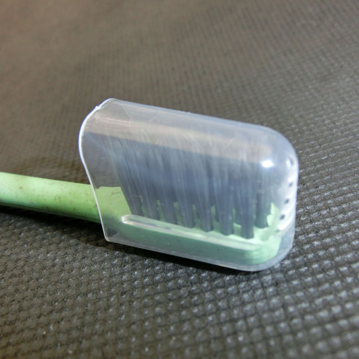 Translucent PP electric toothbrush head sheath portable sanitary bacteria-proof protective brush head cover straight plug small head protective cover