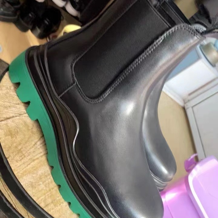 2022 autumn and winter New Martin boots men's Chelsea boots mid-tube boots fashion men's boots