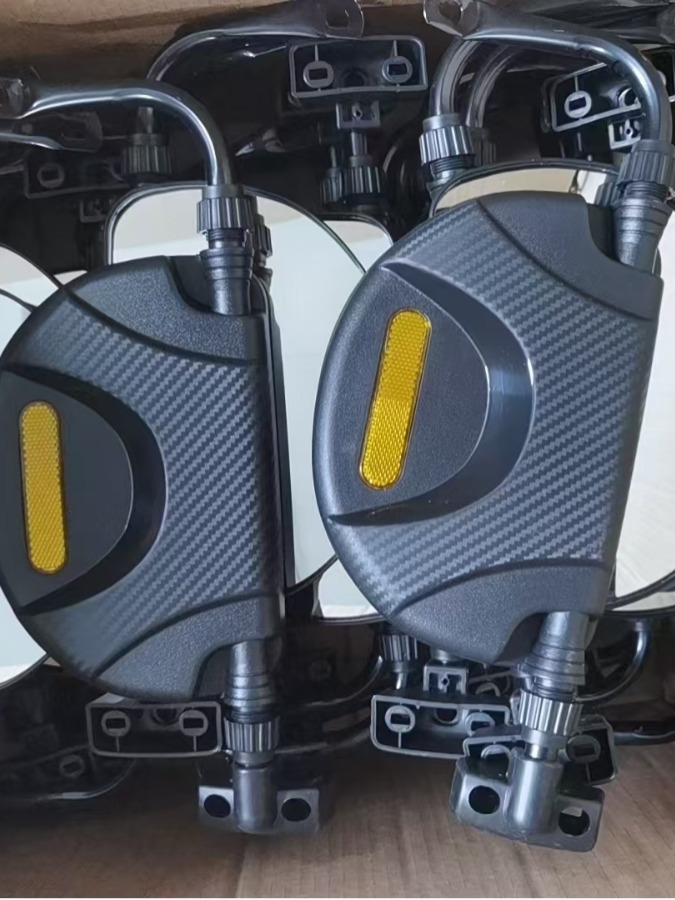 Electric tricycle rearview mirror half Peng Baoqi three generations Zongshen Junka original mirror mirror mirror wholesale