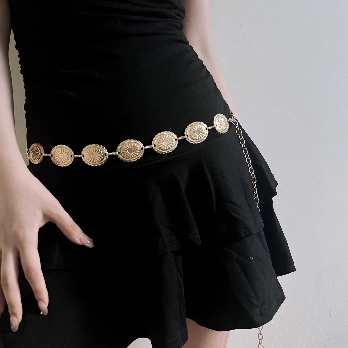 Summer Fashion Metal Waist Chain Retro Butterfly Thin Belt Accessories Versatile Dress Belt Chain High-End