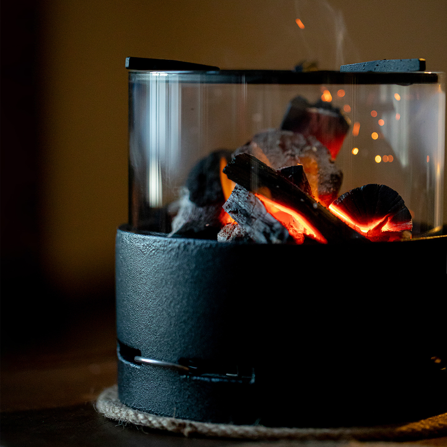 Japanese-Style Tea Brewing Stove with Charcoal Stove for Home Tea Room and Outdoor Open Flame Tea Brewing Stove