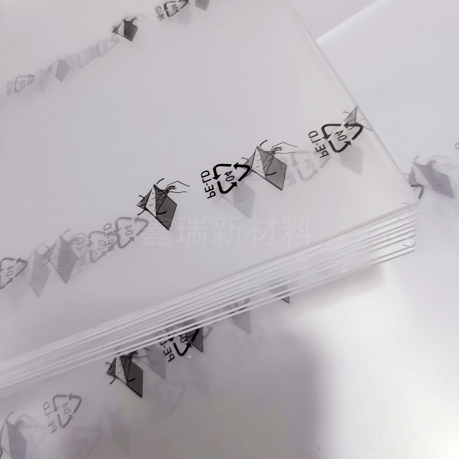 Высокопрозрачная фоторамка, пластиковая плита PS, фоторамка, акриловая монтажная панель, треугольный логотип, экологически чистая пленка, свободная резка