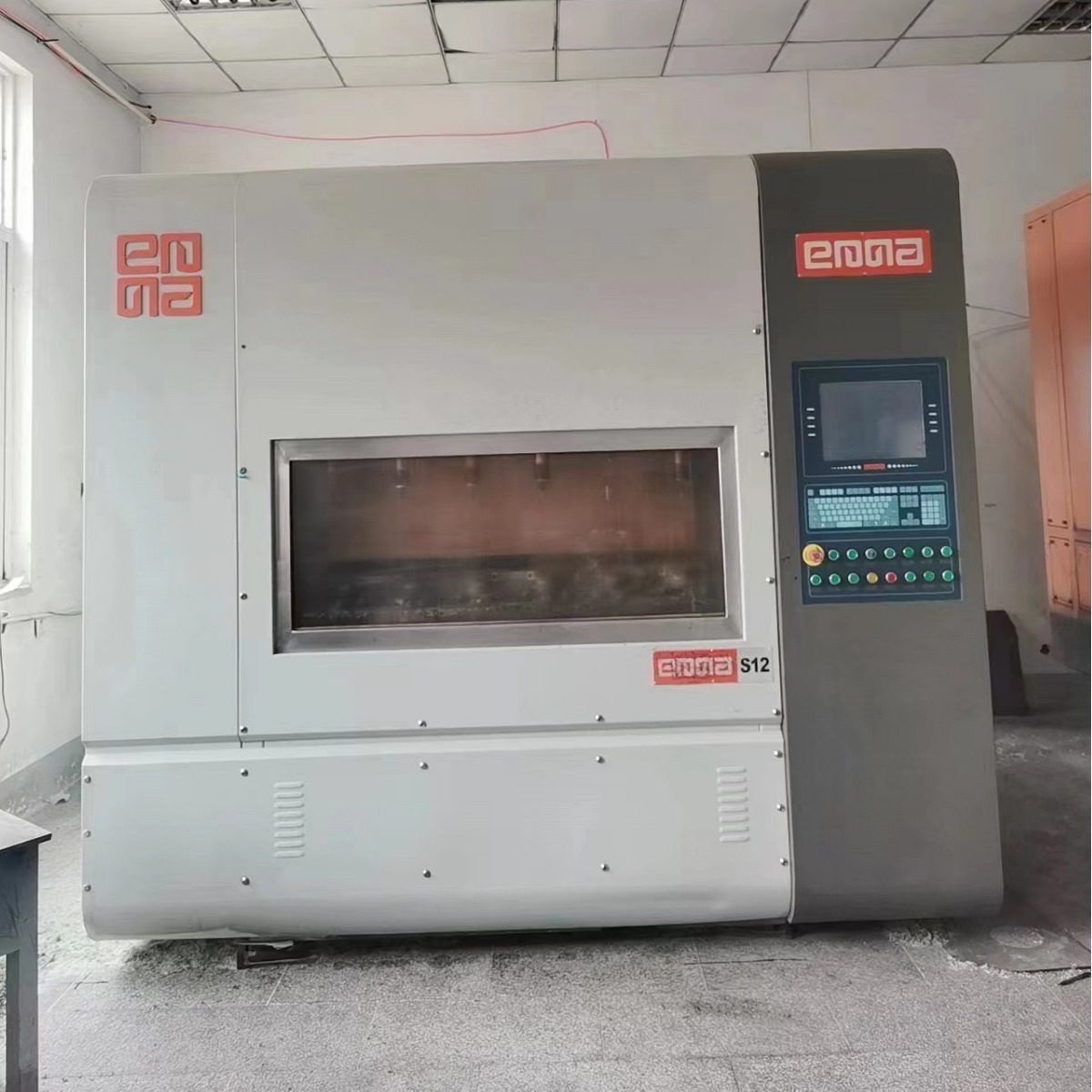 EMMA CNC six-station thickness cutting machine CNC engraving machine