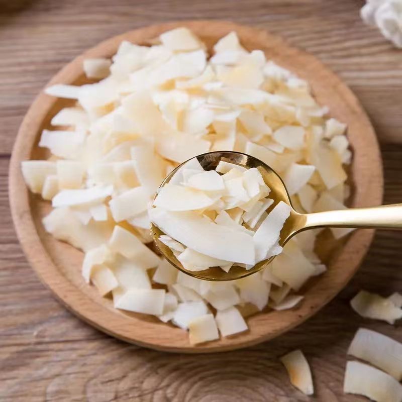 Coconut crisp Hainan specialty coconut coconut pieces roasted coconut baked dried fruit snacks 20kg bulk